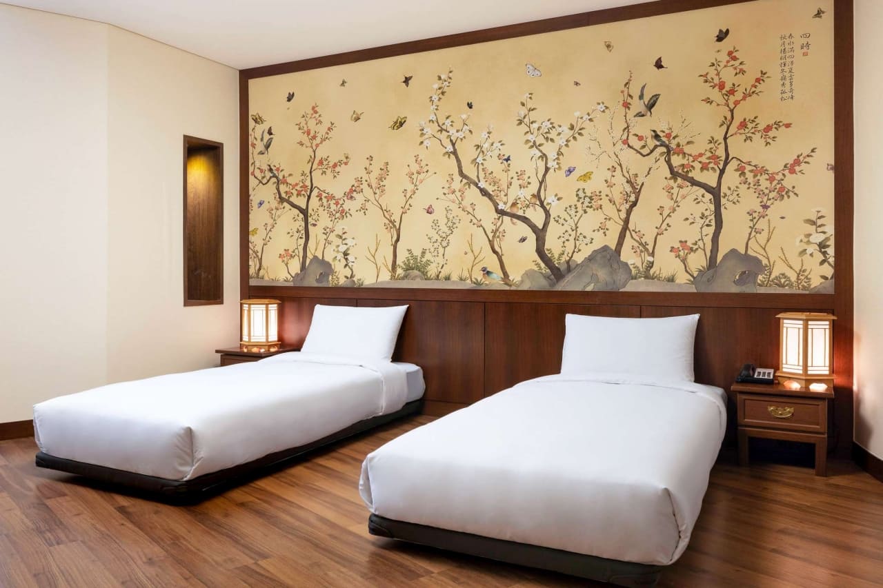 ibis Ambassador Myeongdong exterior
