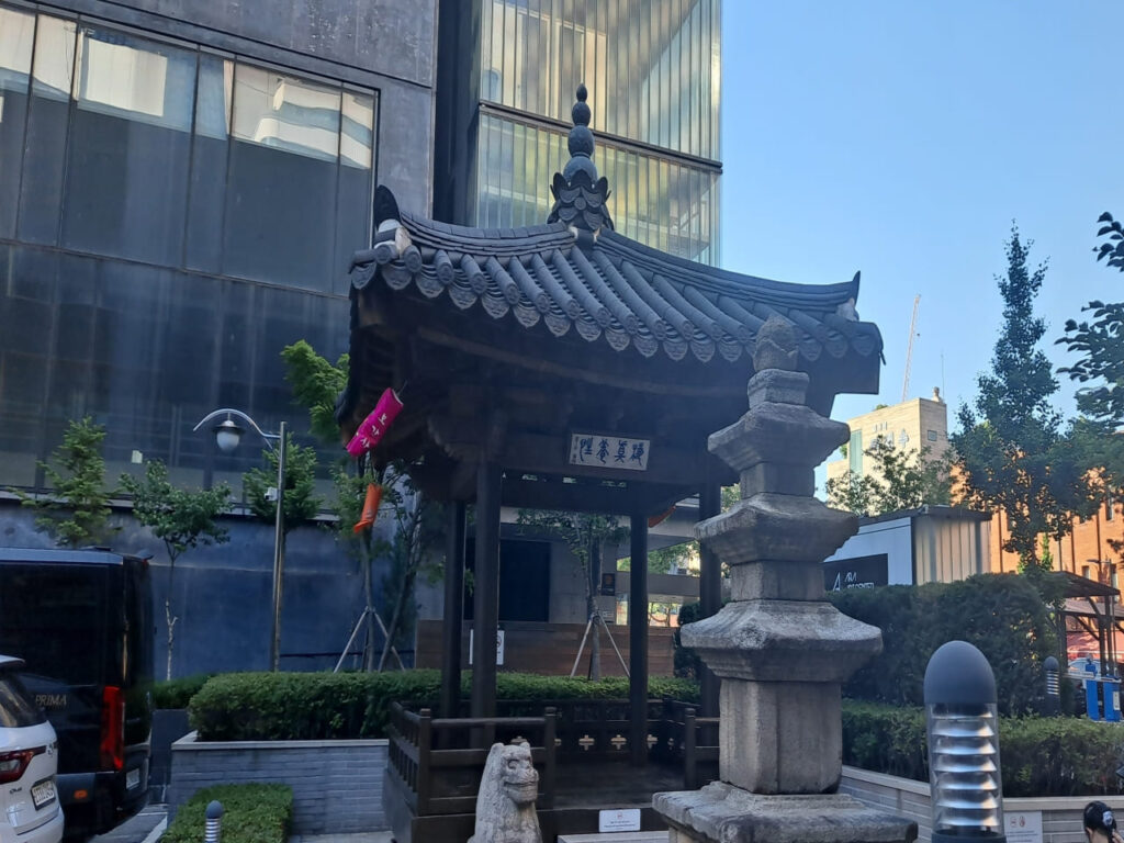Backstreet of Insadong Seoul Korea